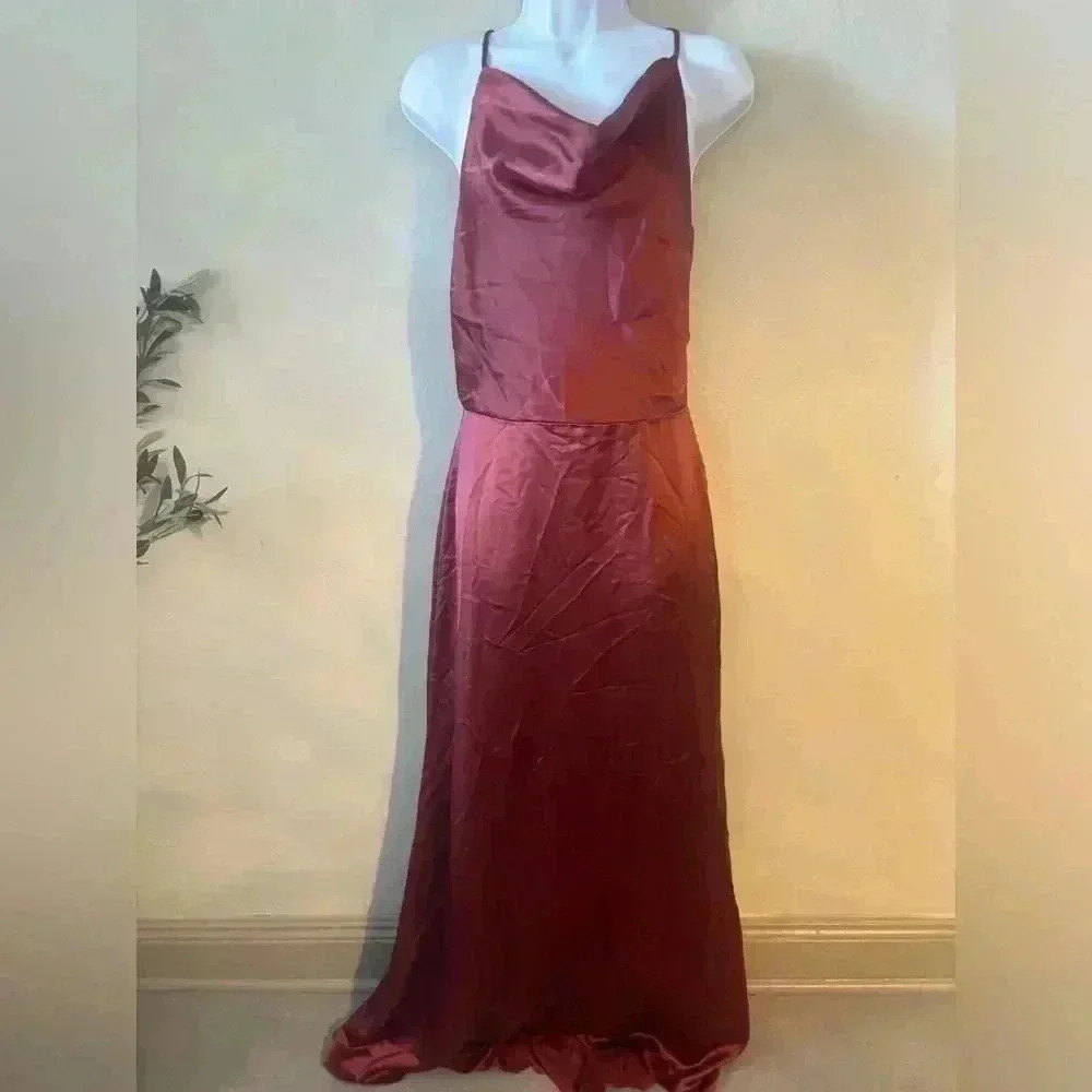 Alicia‎ Gown